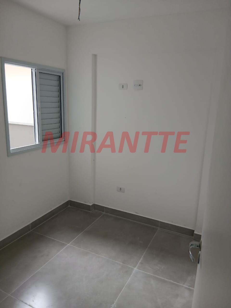 Apartamento de 40m² com 2 quartos em Santa Teresinha