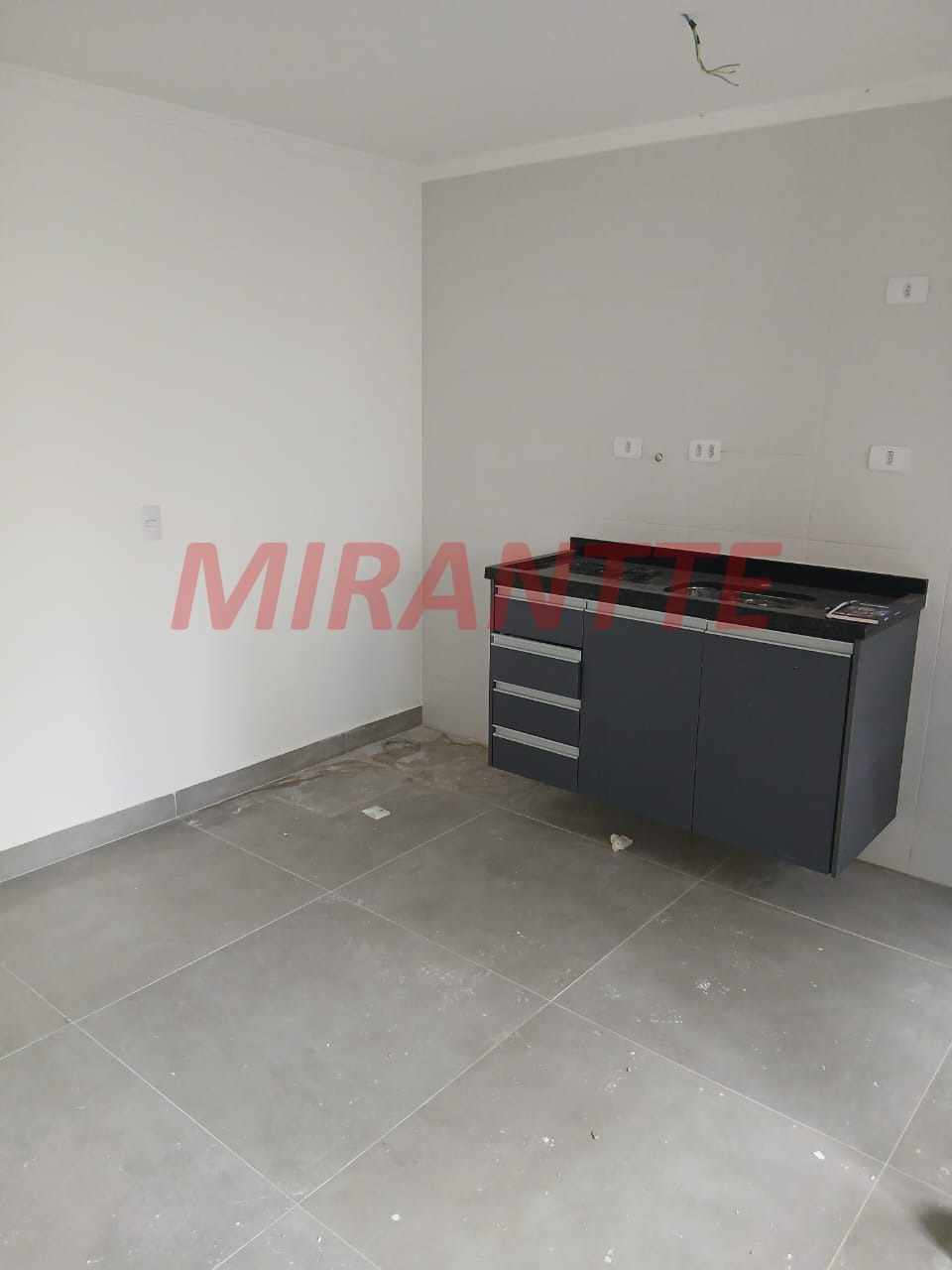 Apartamento de 40m² com 2 quartos em Santa Teresinha