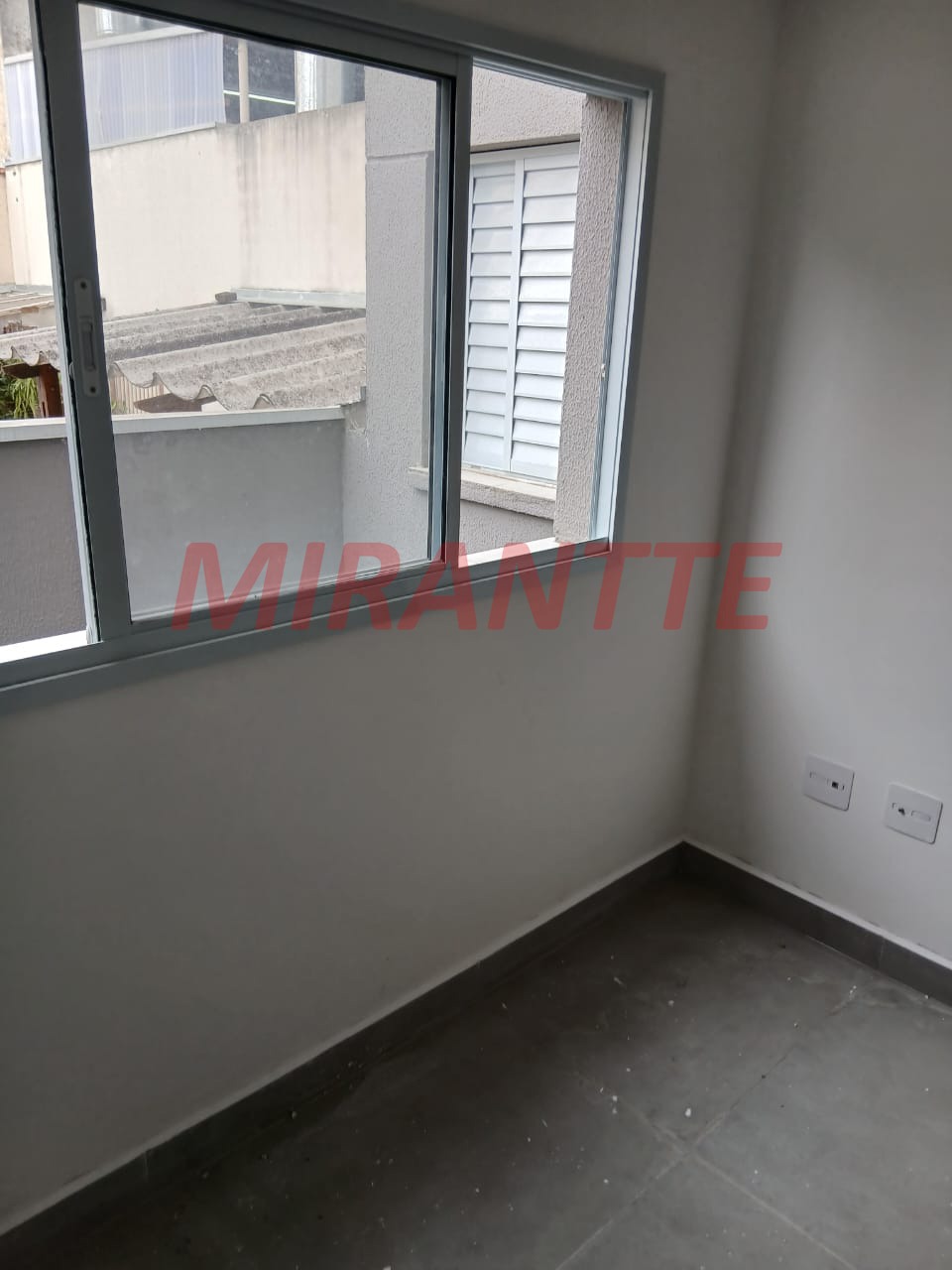 Apartamento de 40m² com 2 quartos em Santa Teresinha