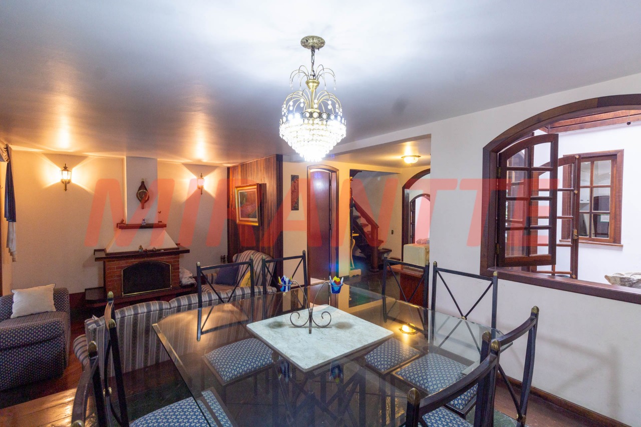 Sobrado de 500m² com 3 quartos em Casa Verde
