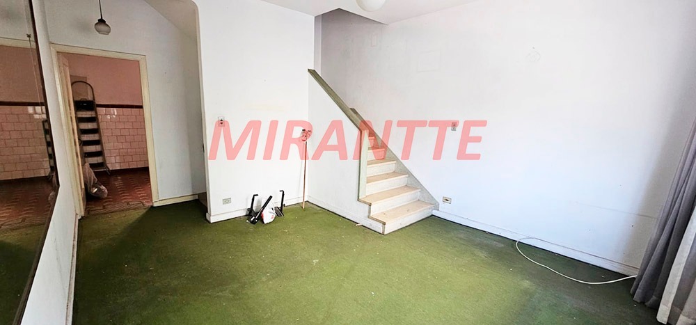 Sobrado de 200m² com 4 quartos em Santana