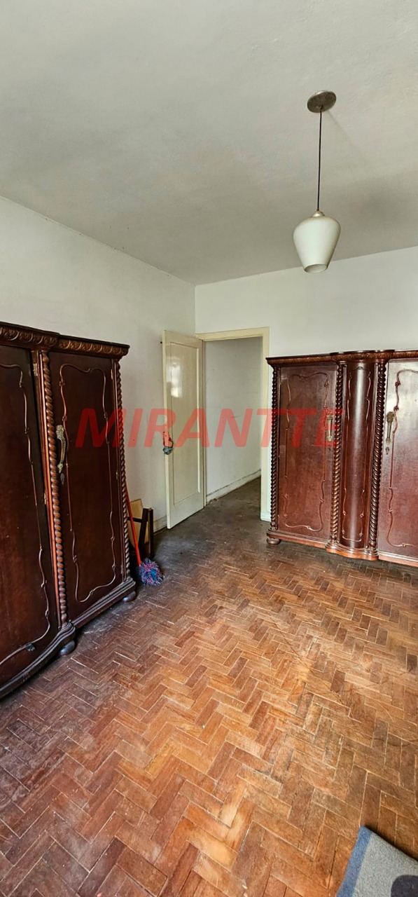 Sobrado de 200m² com 4 quartos em Santana