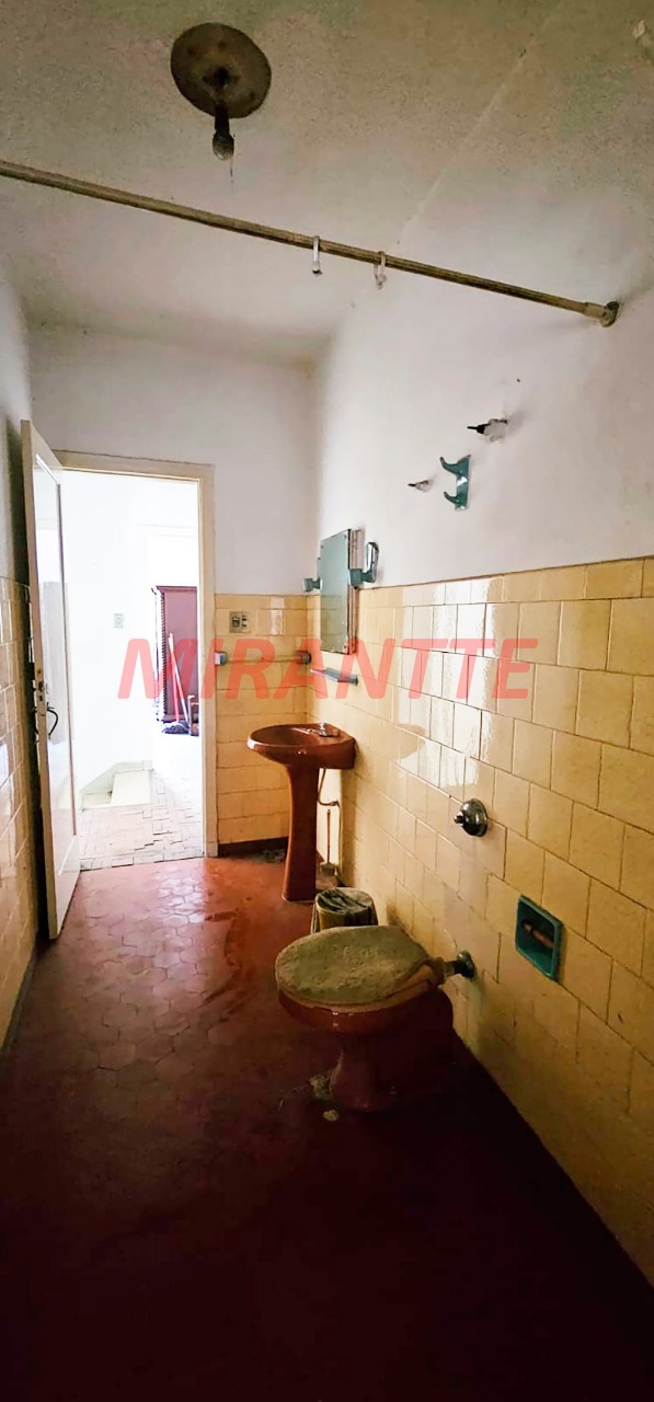 Sobrado de 200m² com 4 quartos em Santana