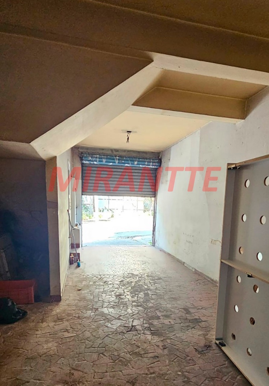 Sobrado de 200m² com 4 quartos em Santana