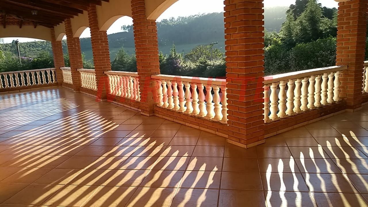 ChÁcara de 400m² com 4 quartos em braganca paulista