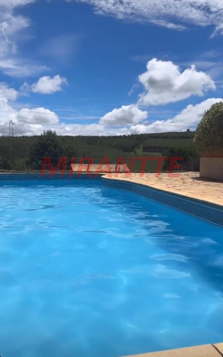 ChÁcara de 400m² com 4 quartos em braganca paulista
