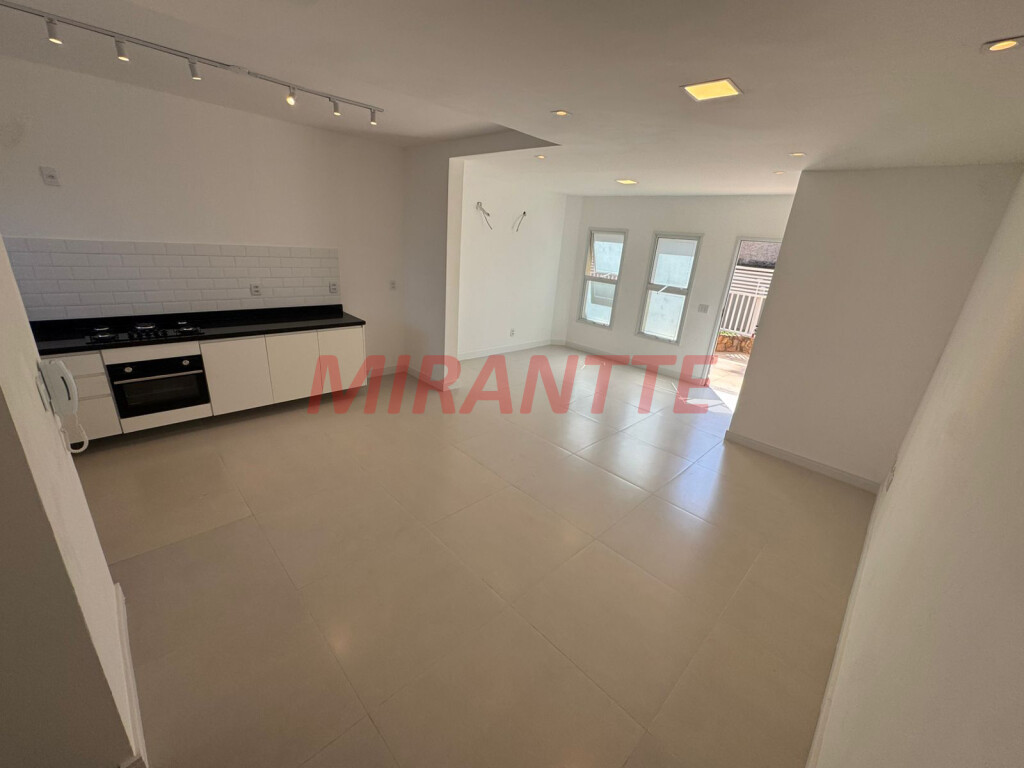 Cond. fechado de 157m² com 3 quartos em Chora Menino
