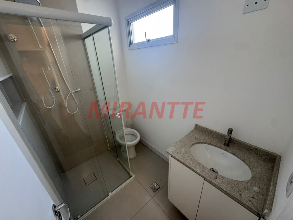 Cond. fechado de 157m² com 3 quartos em Chora Menino