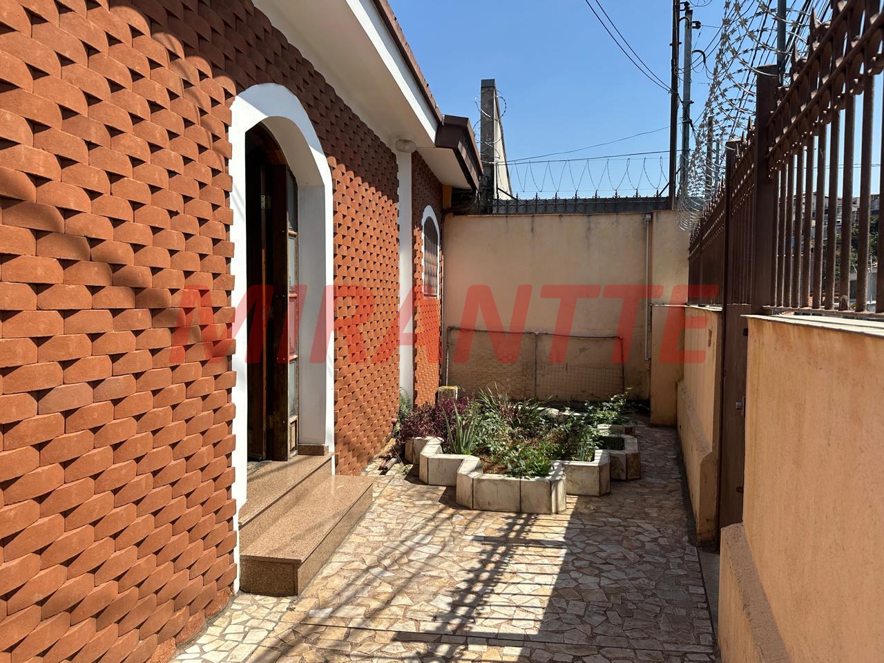 Casa terrea de 190m² com 3 quartos em Jaçana
