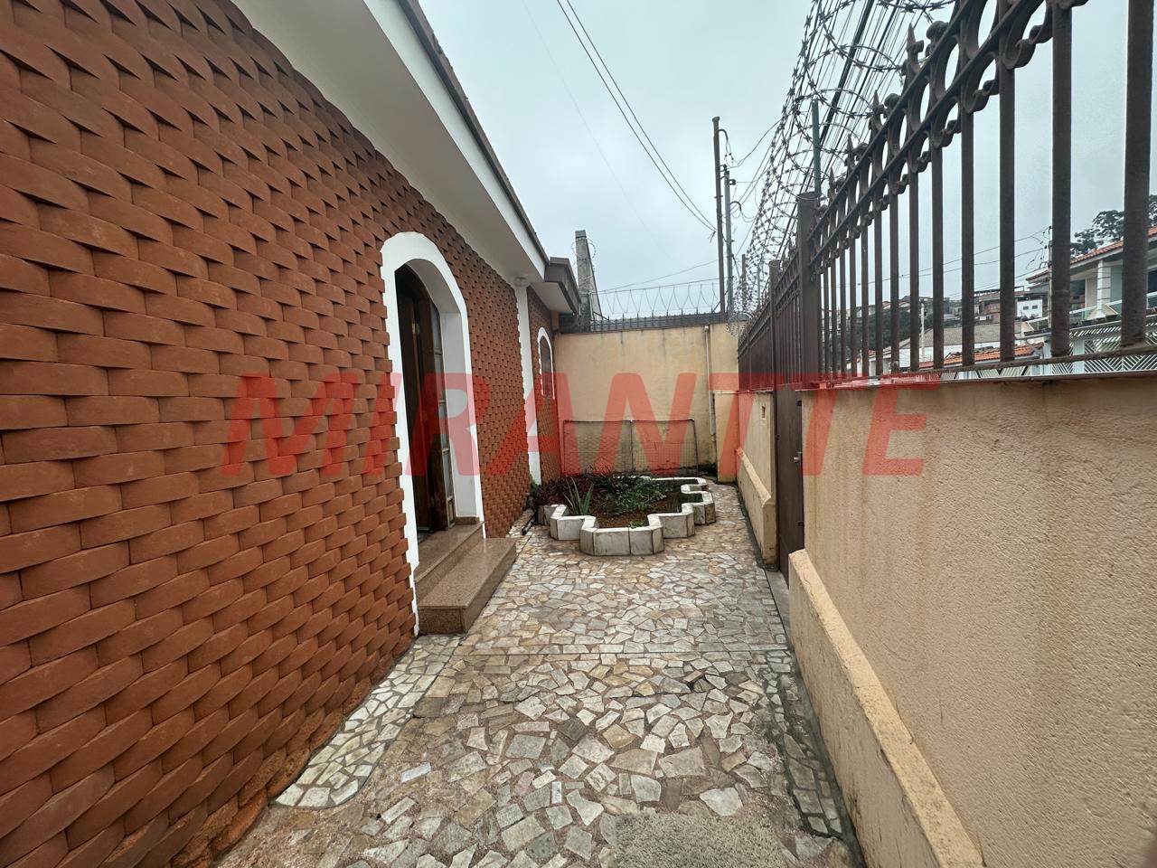 Casa terrea de 190m² com 3 quartos em Jaçana