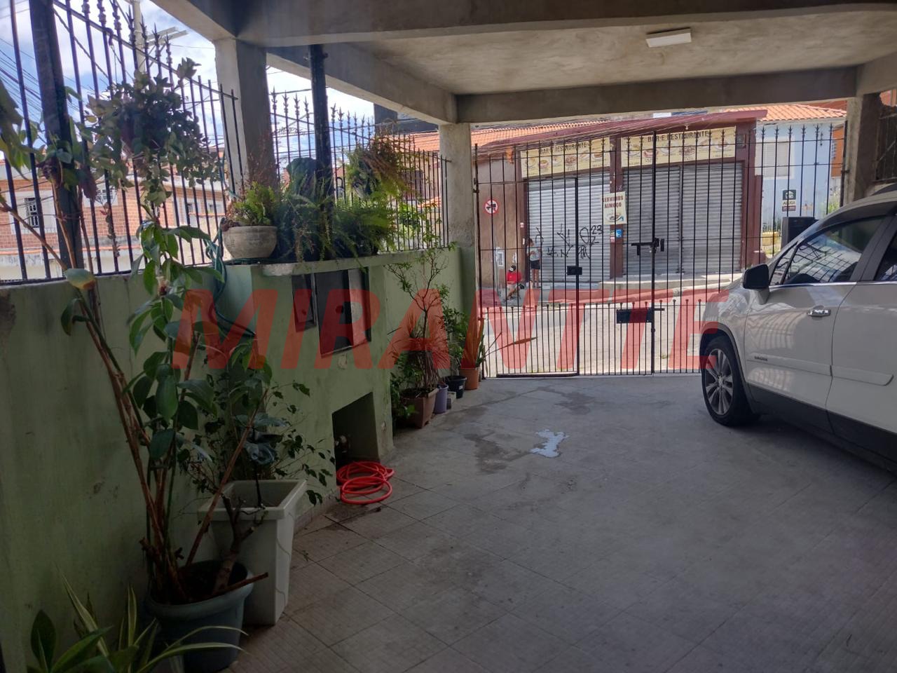 Sobrado de 146m² com 4 quartos em Imirim