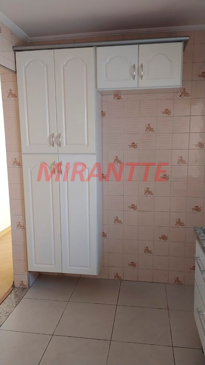 Apartamento de 62m² com 2 quartos em Água Fria