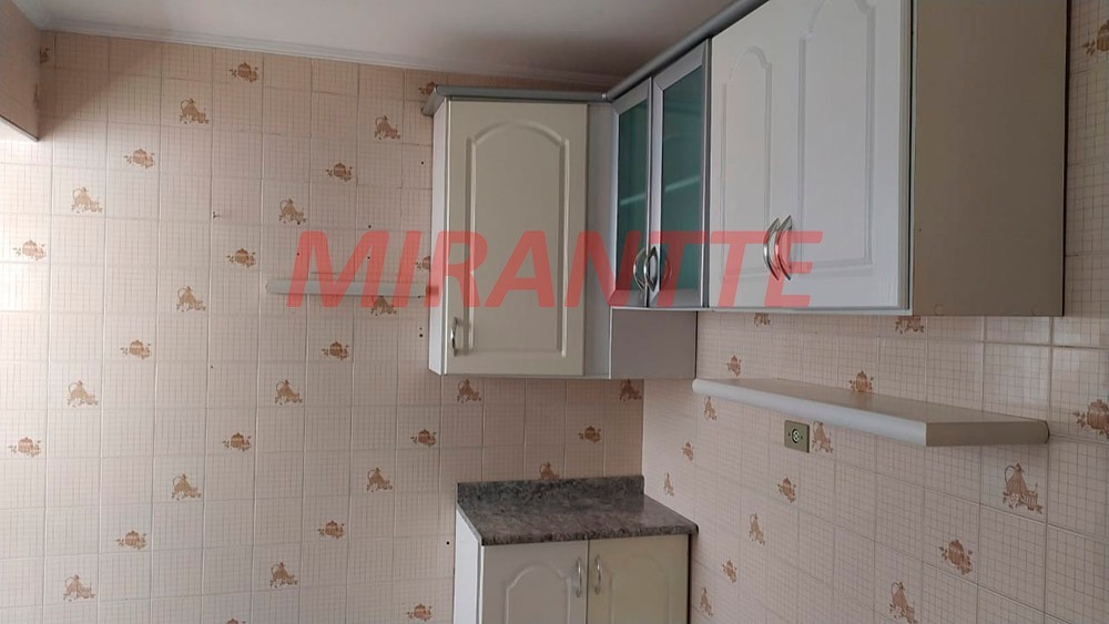 Apartamento de 62m² com 2 quartos em Água Fria