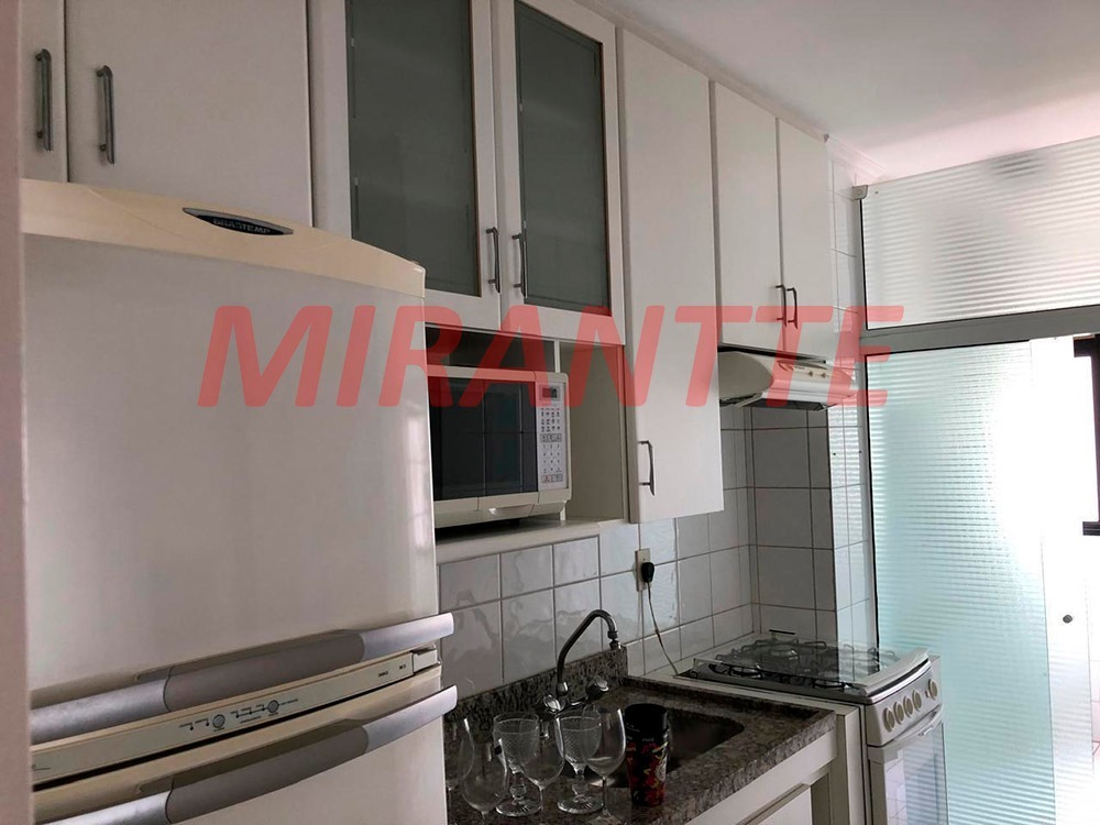 Apartamento de 62m² com 2 quartos em Santa Terezinha