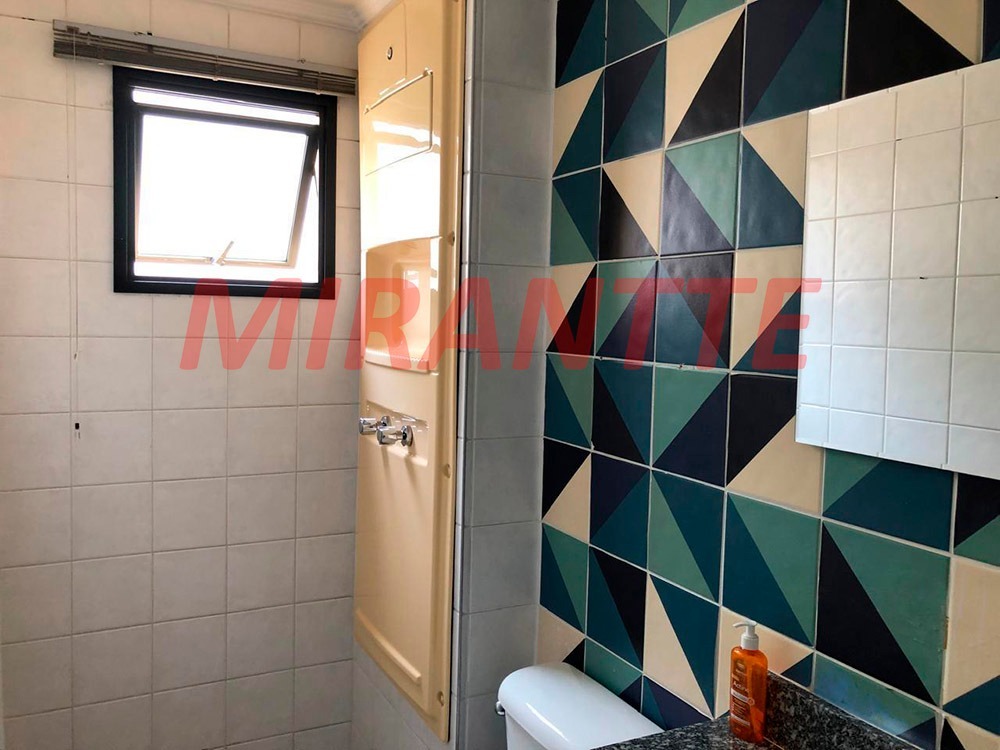 Apartamento de 62m² com 2 quartos em Santa Terezinha
