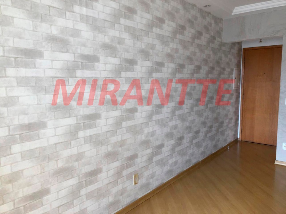 Apartamento de 62m² com 2 quartos em Santa Terezinha