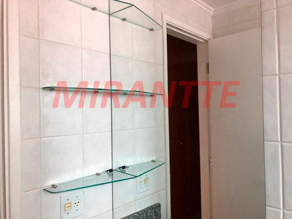 Apartamento de 62m² com 2 quartos em Santa Terezinha