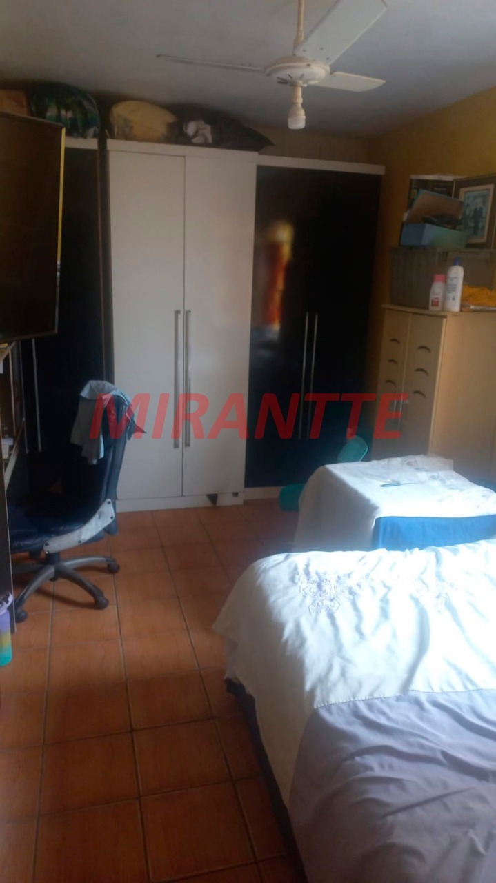 Sobrado de 260m² com 6 quartos em Jardim Hebrom