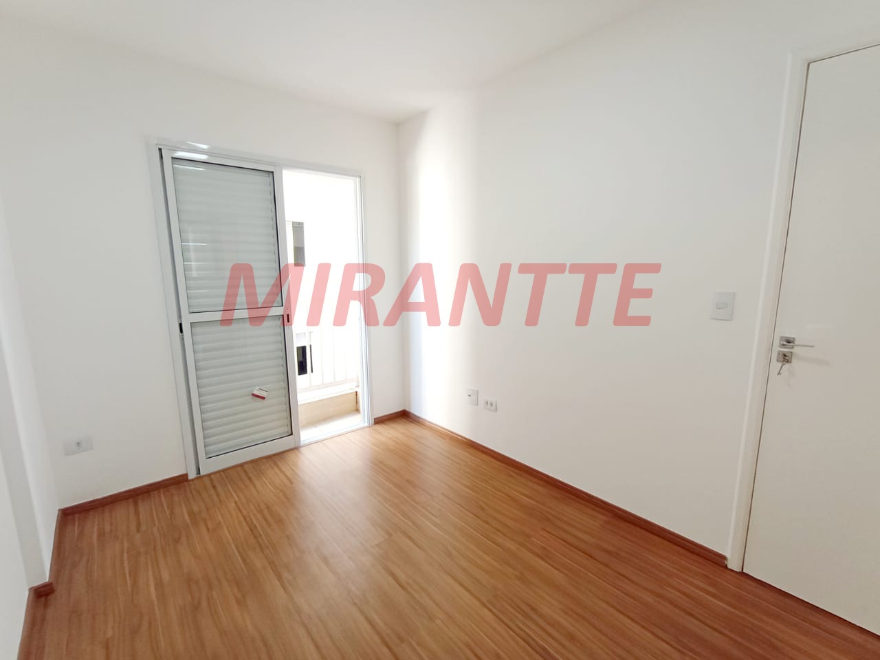 Apartamento de 50m² com 2 quartos em Vila Aurora (Zona Norte)
