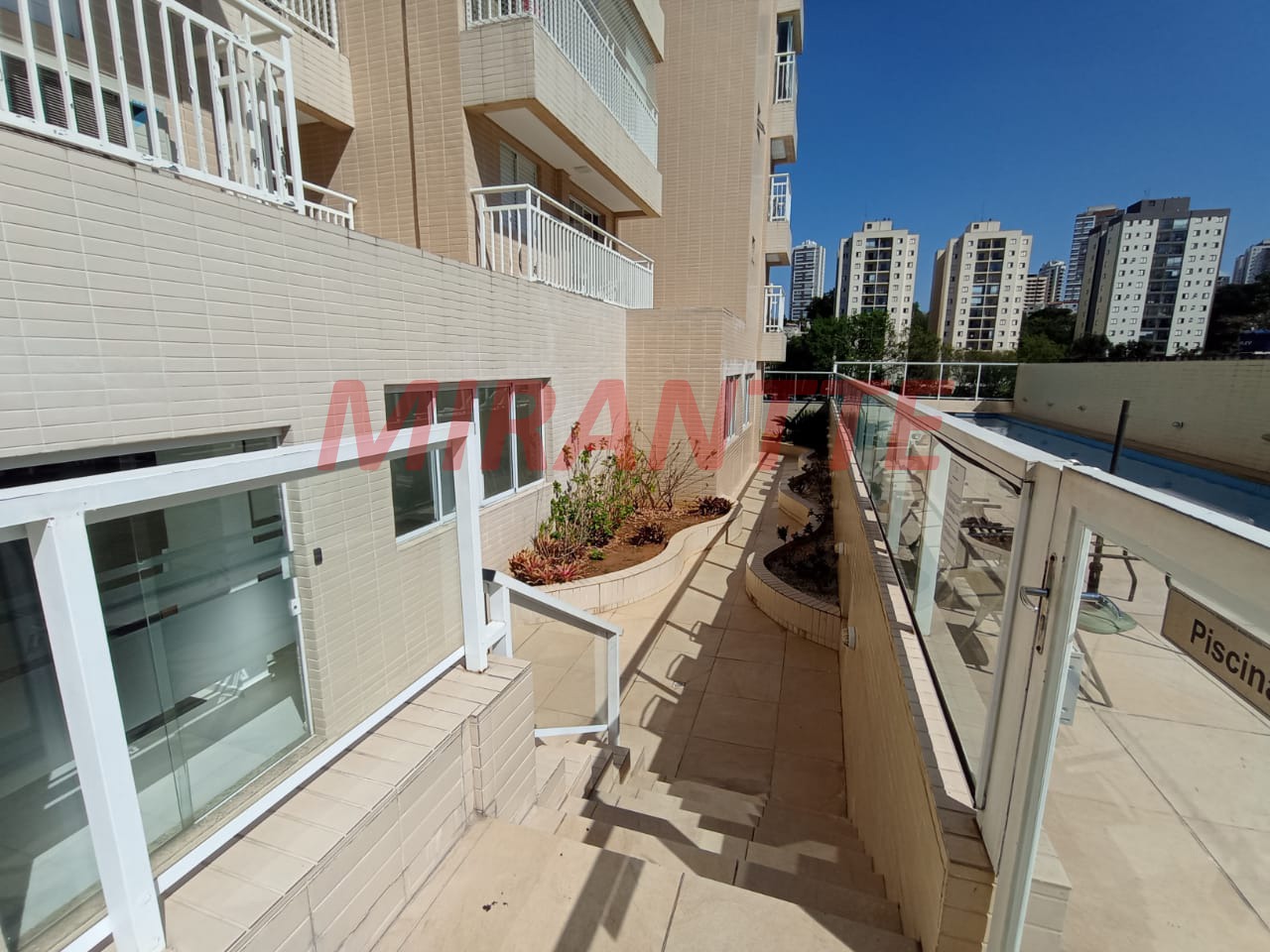 Apartamento de 50m² com 2 quartos em Vila Aurora (Zona Norte)