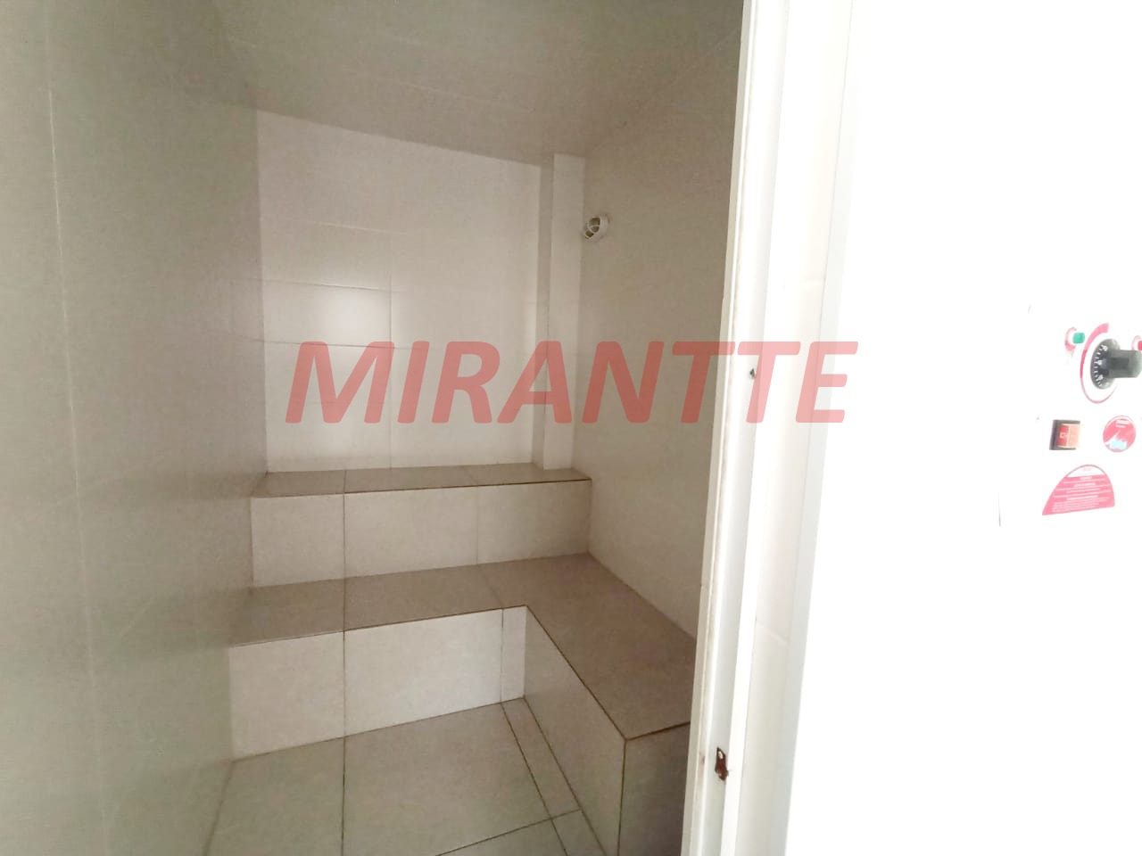 Apartamento de 50m² com 2 quartos em Vila Aurora (Zona Norte)