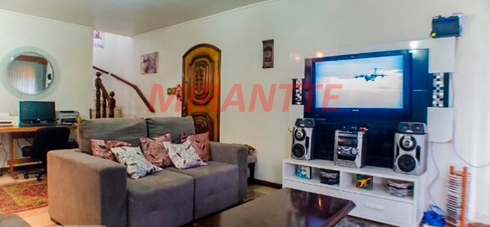Sobrado de 124m² com 3 quartos em Vila Mazzei