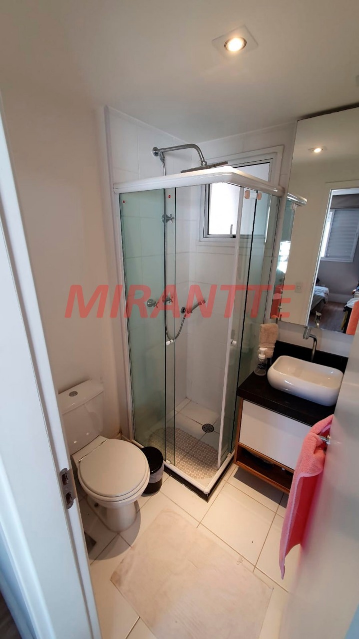 Apartamento de 50m² com 2 quartos em Parque Reboucas