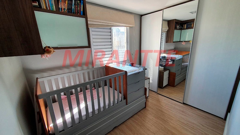 Apartamento de 50m² com 2 quartos em Parque Reboucas