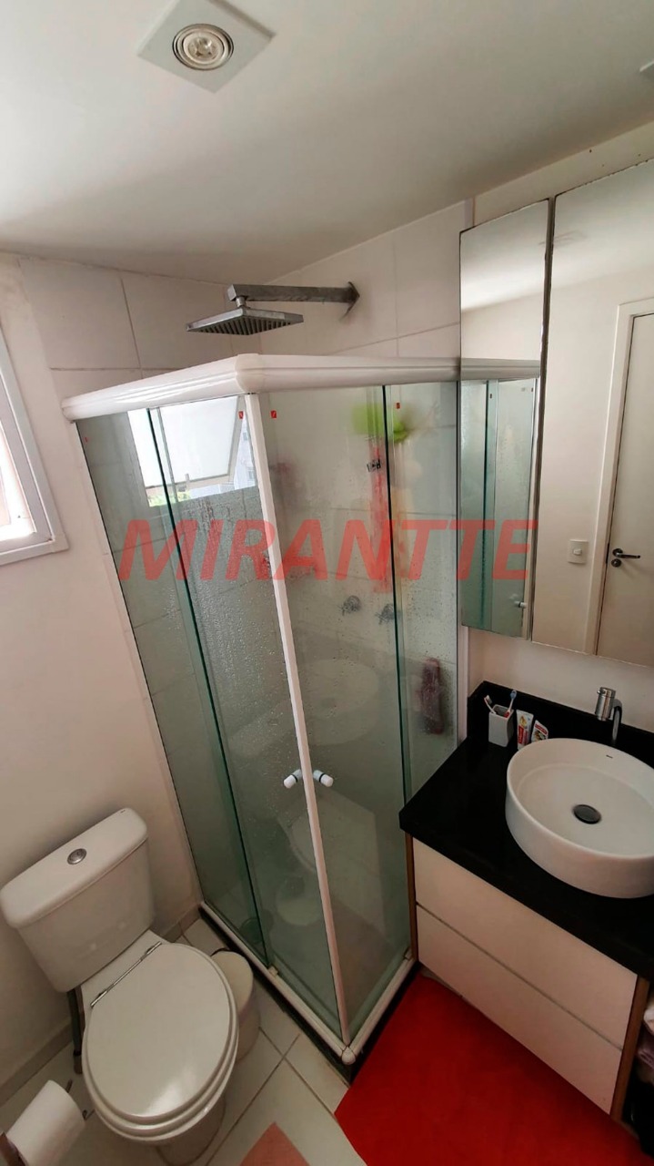 Apartamento de 50m² com 2 quartos em Parque Reboucas