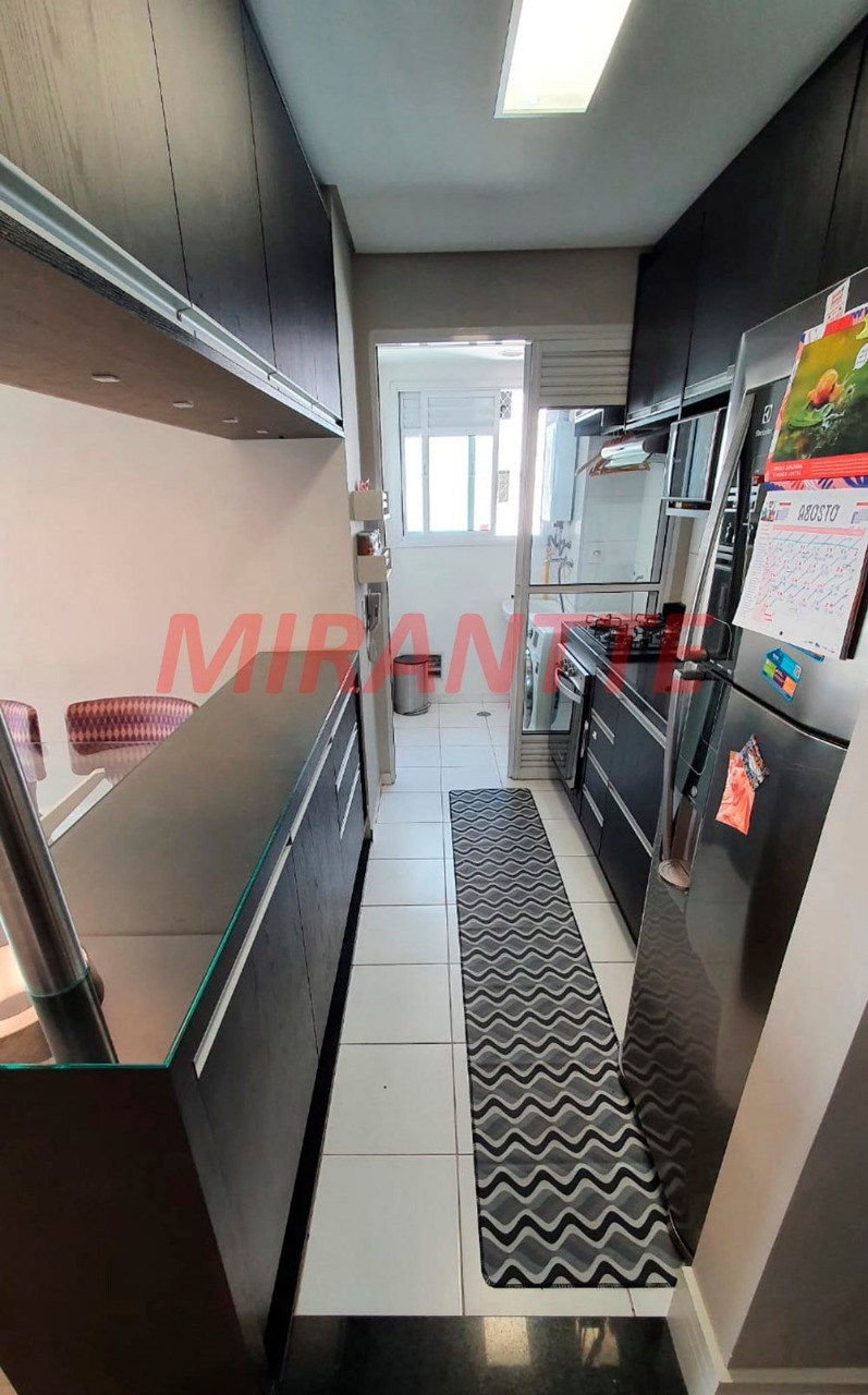 Apartamento de 50m² com 2 quartos em Parque Reboucas