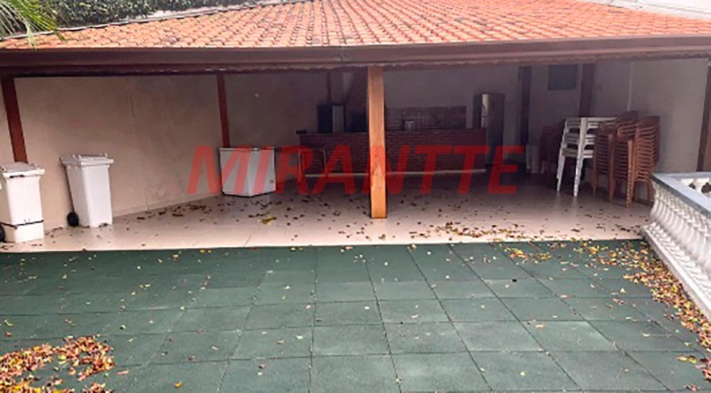 Cond. fechado de 60m² com 2 quartos em Vila Santos