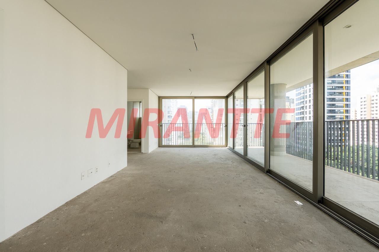 Apartamento de 231m² com 3 quartos em Vila Olimpia