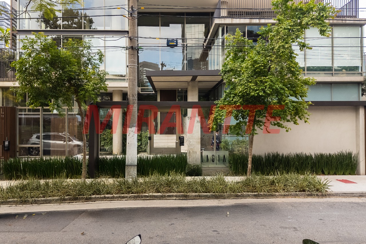 Apartamento de 231m² com 3 quartos em Vila Olimpia