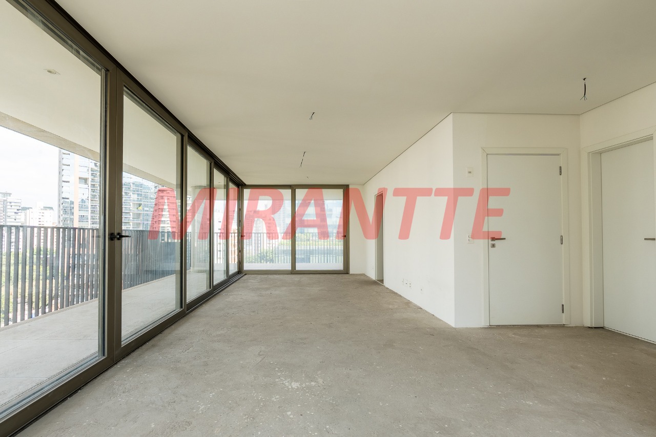 Apartamento de 231m² com 3 quartos em Vila Olimpia