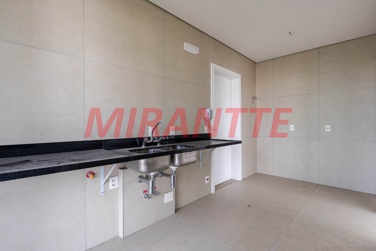 Apartamento de 231m² com 3 quartos em Vila Olimpia