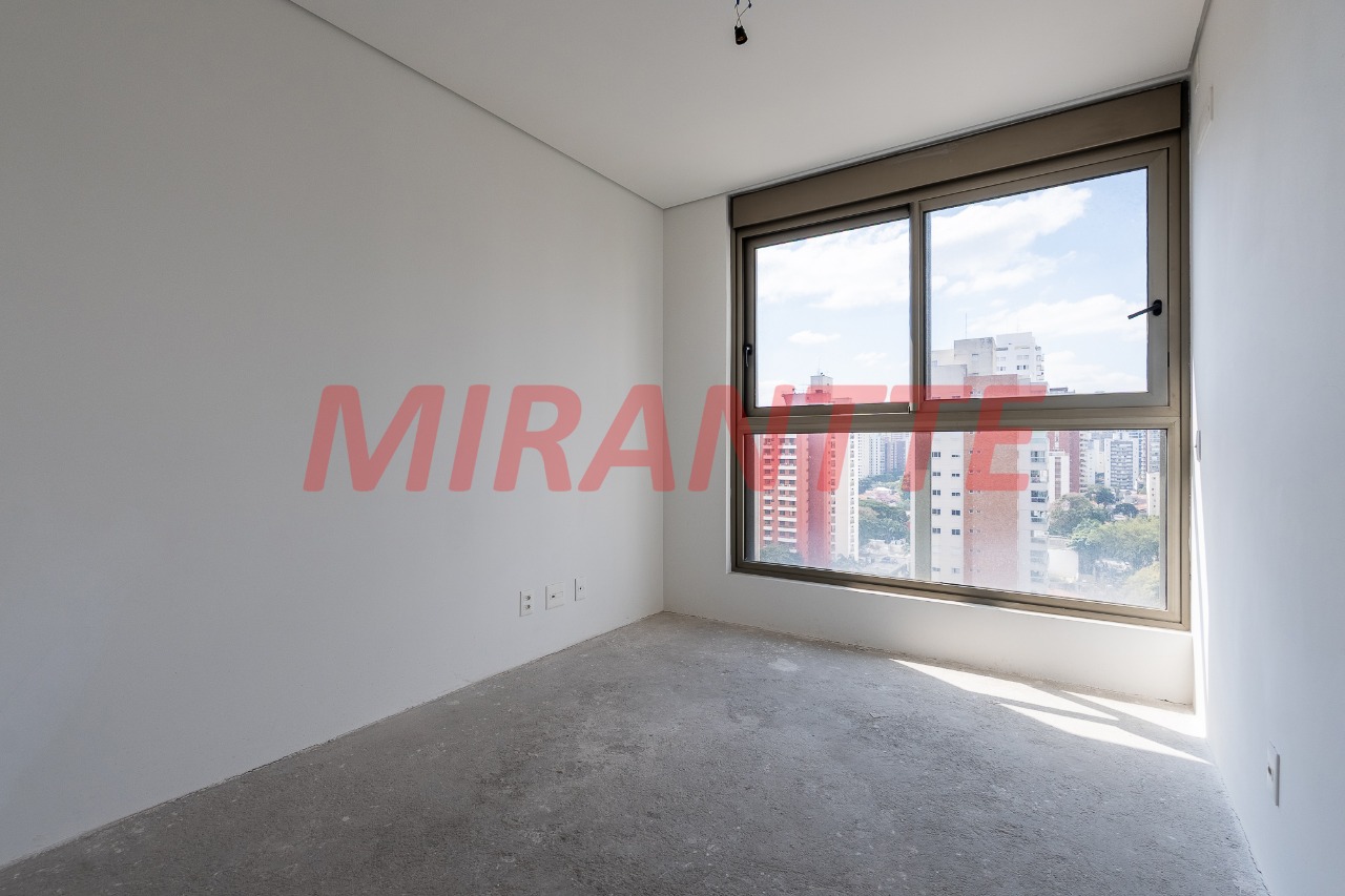 Apartamento de 231m² com 3 quartos em Vila Olimpia