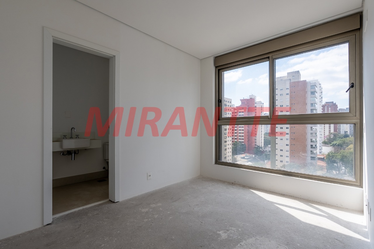 Apartamento de 231m² com 3 quartos em Vila Olimpia