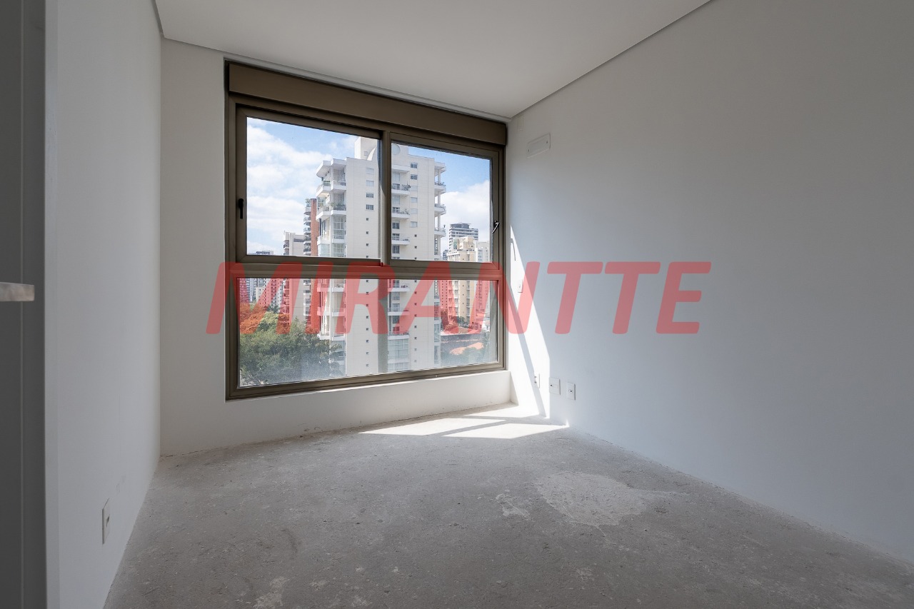 Apartamento de 231m² com 3 quartos em Vila Olimpia
