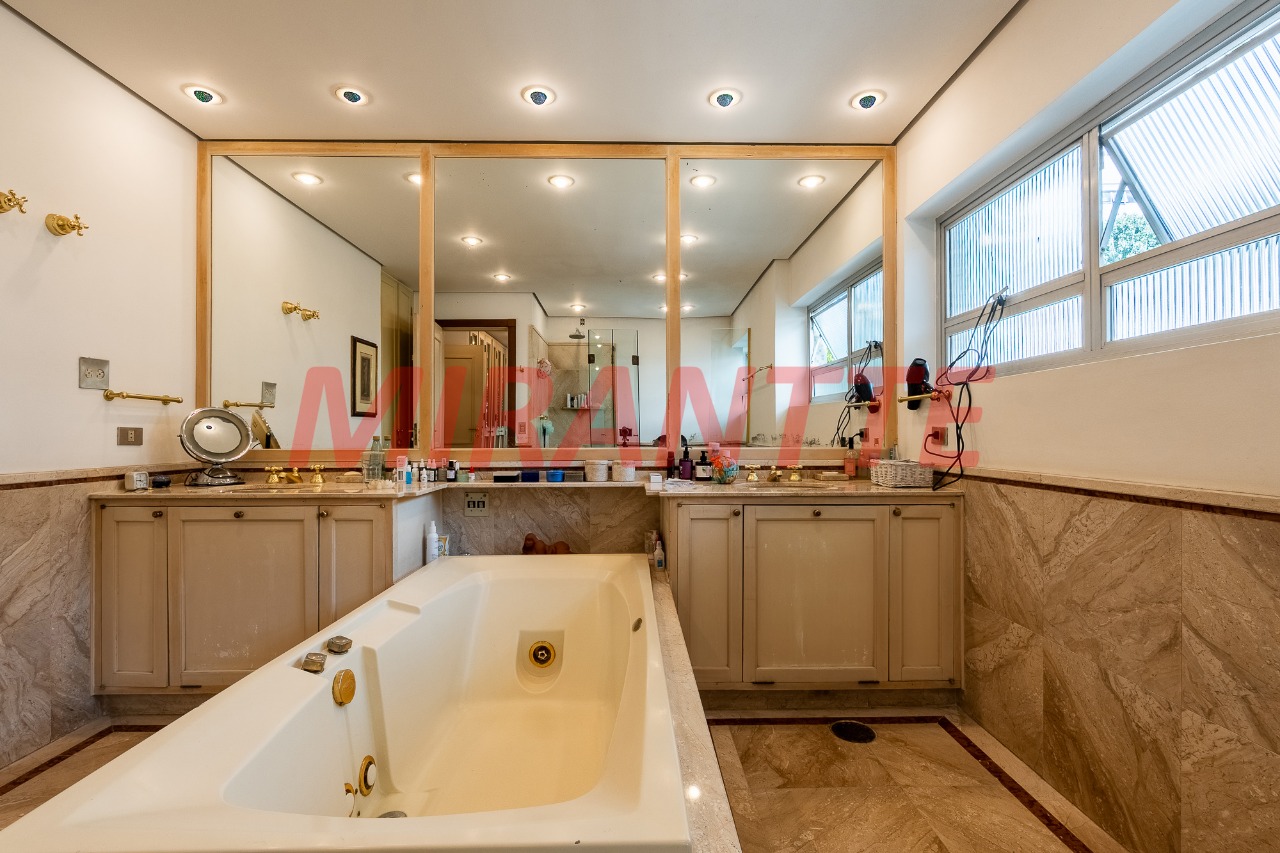 Apartamento de 466m² com 5 quartos em Higienópolis