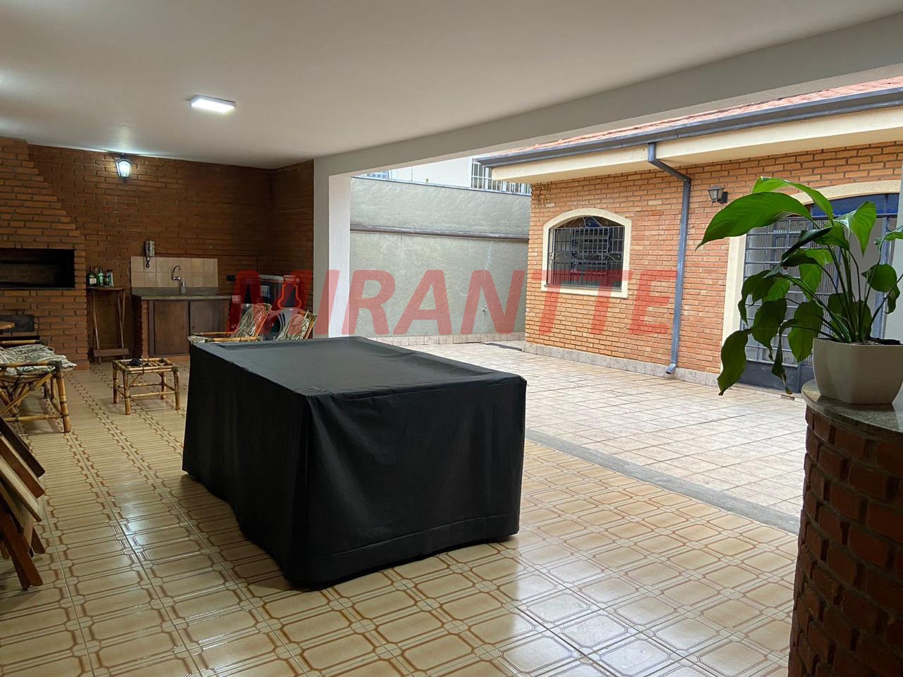 Sobrado de 316m² com 4 quartos em Palmas Do Tremembé