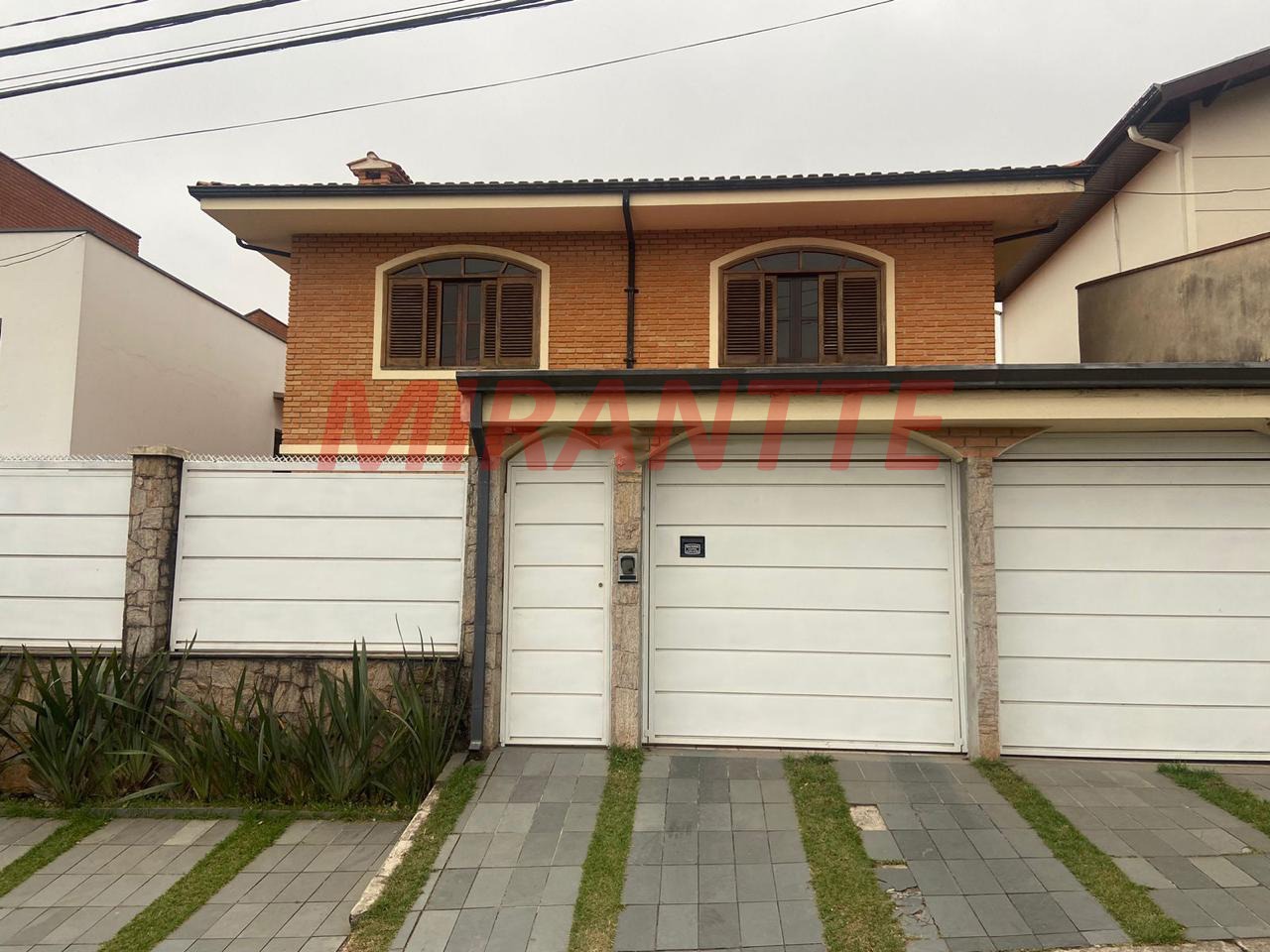Sobrado de 316m² com 4 quartos em Palmas Do Tremembé