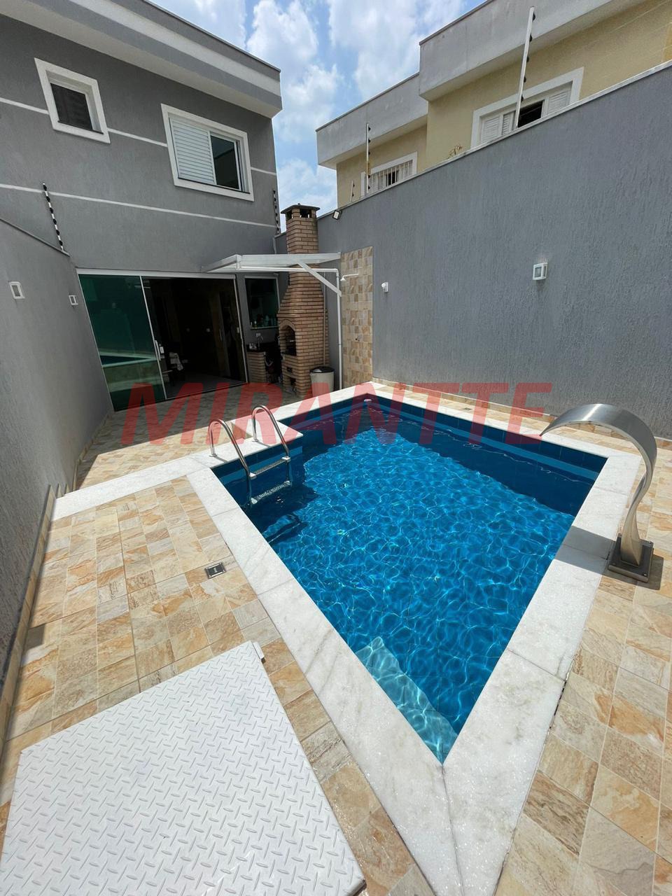 Sobrado de 185m² com 3 quartos em Mandaqui