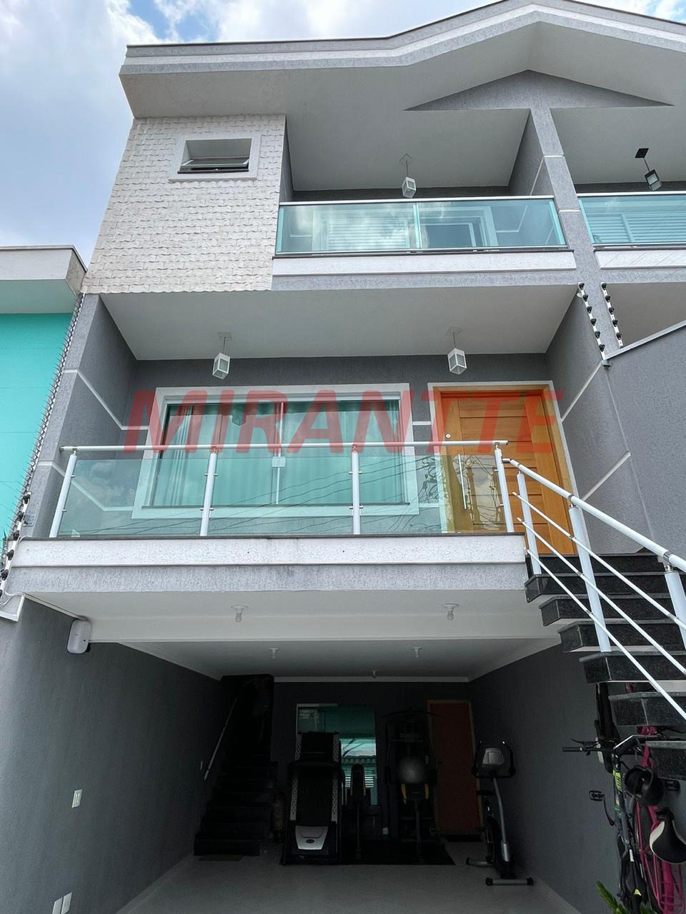 Sobrado de 185m² com 3 quartos em Mandaqui