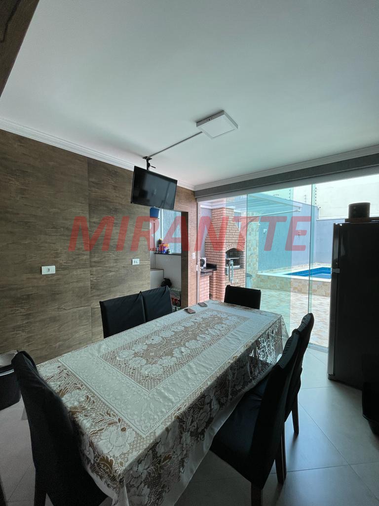 Sobrado de 185m² com 3 quartos em Mandaqui