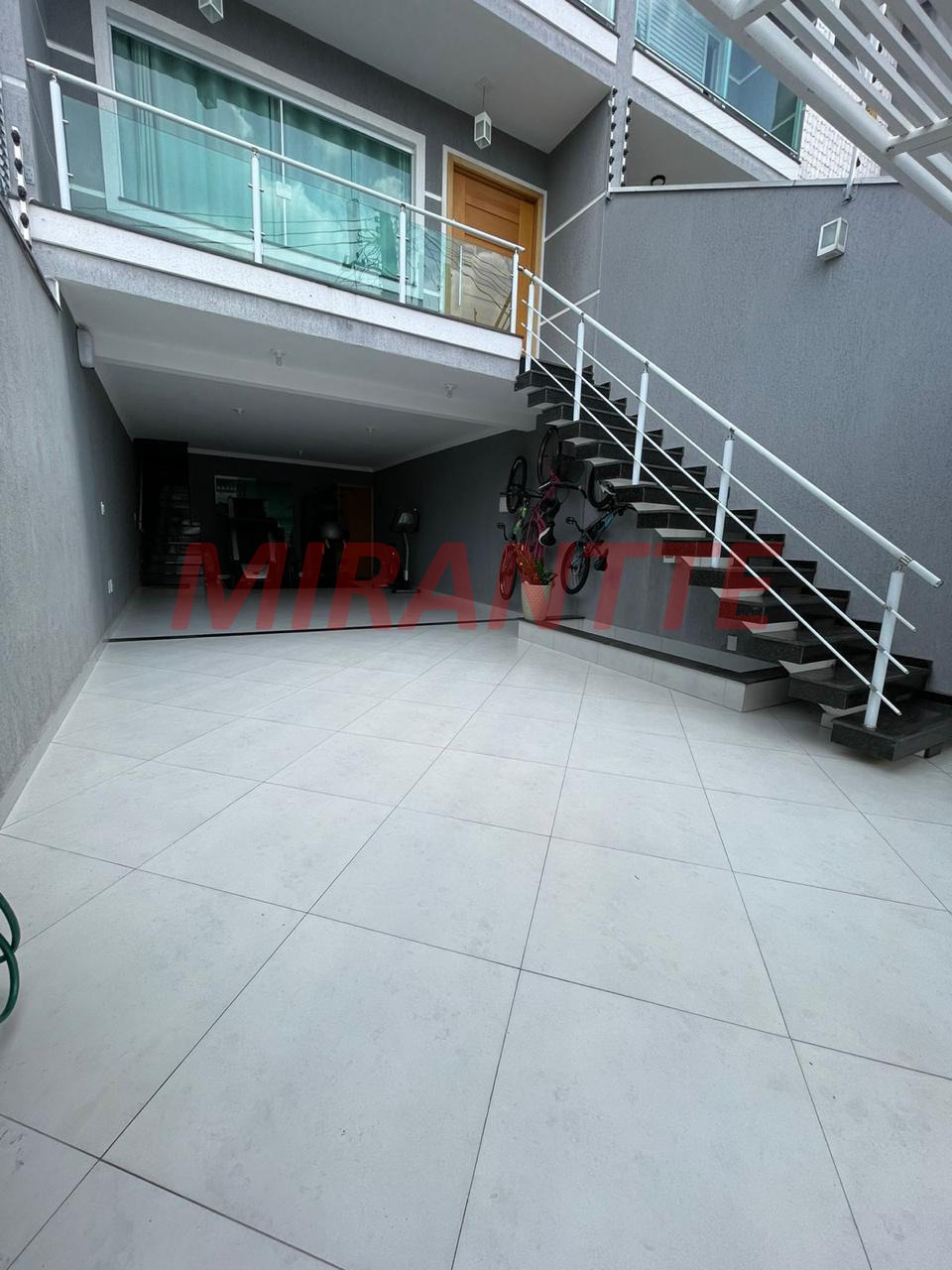 Sobrado de 185m² com 3 quartos em Mandaqui