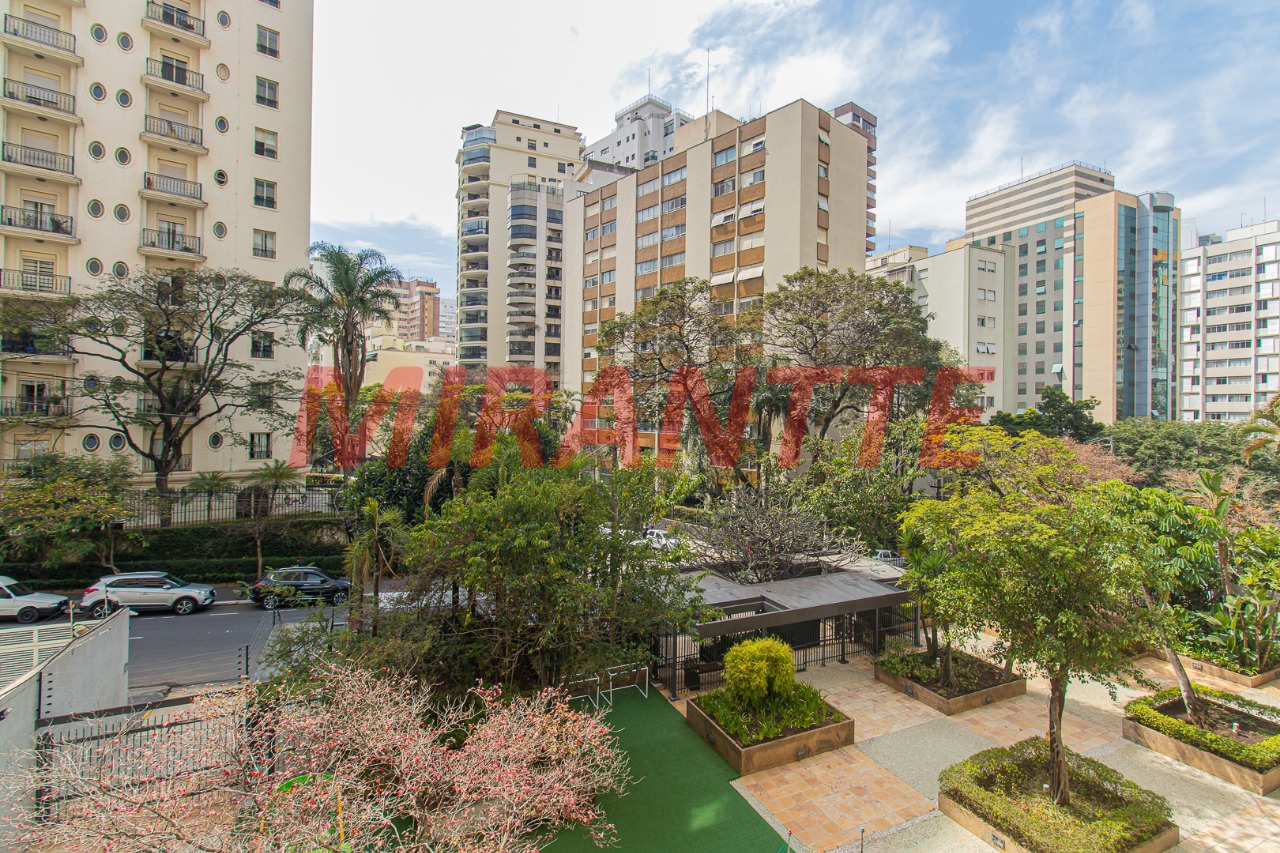 Apartamento de 452m² com 4 quartos em Higienópolis