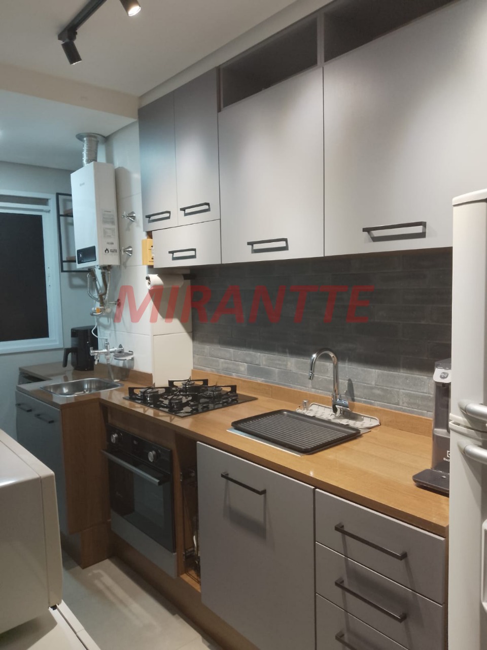 Apartamento de 41m² com 2 quartos em Vila Nova Cachoeirinha