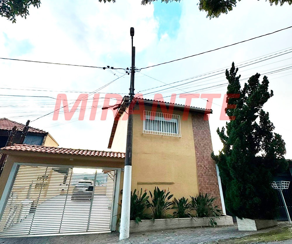 Sobrado de 221m² com 3 quartos em Vila Mazzei