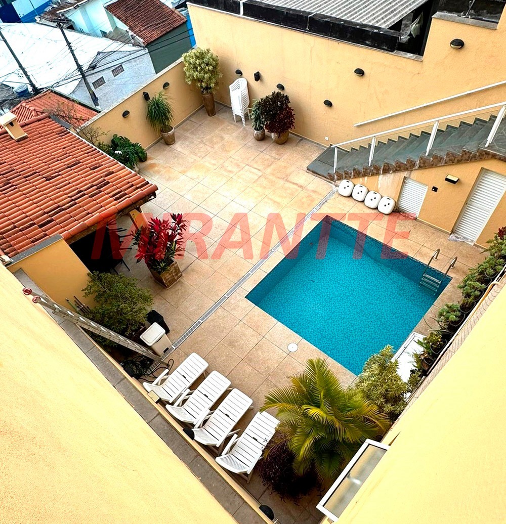 Sobrado de 221m² com 3 quartos em Vila Mazzei