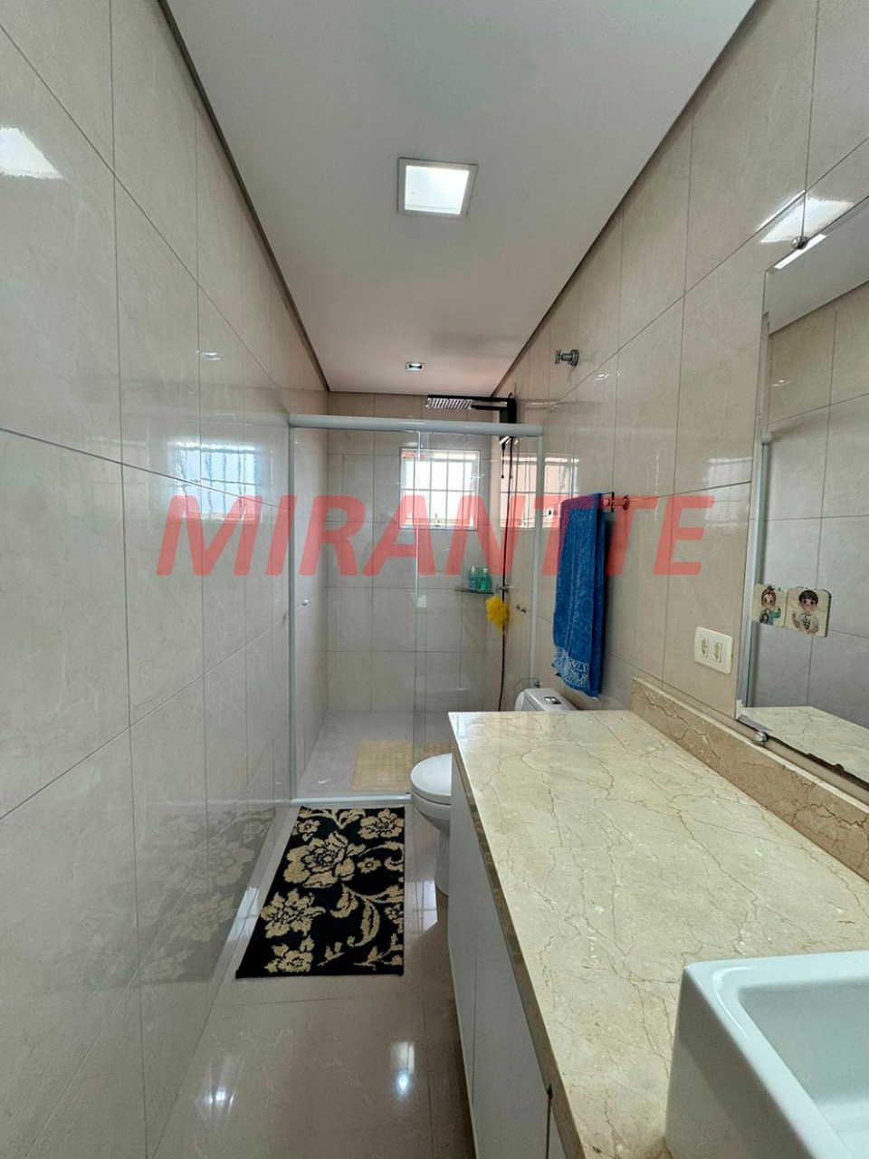 Sobrado de 221m² com 3 quartos em Vila Mazzei